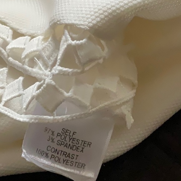 CHELSEA White Top - Picture 10 of 10